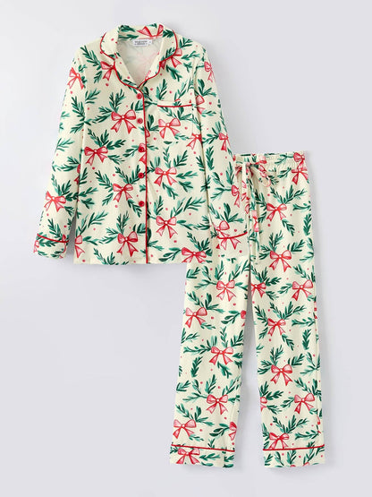 Mommy & Me Christmas Bow and Holly Print Pajama Set