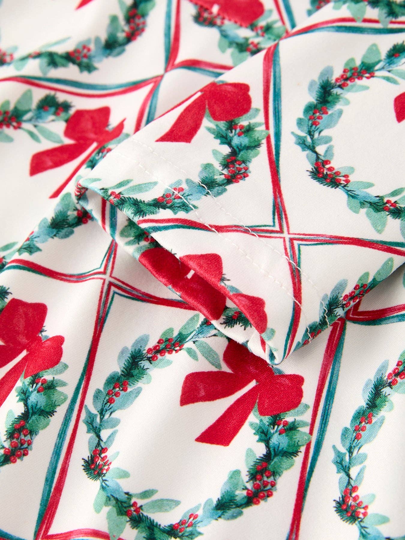 Winter Christmas Wreath & Bow Print Girls Dress